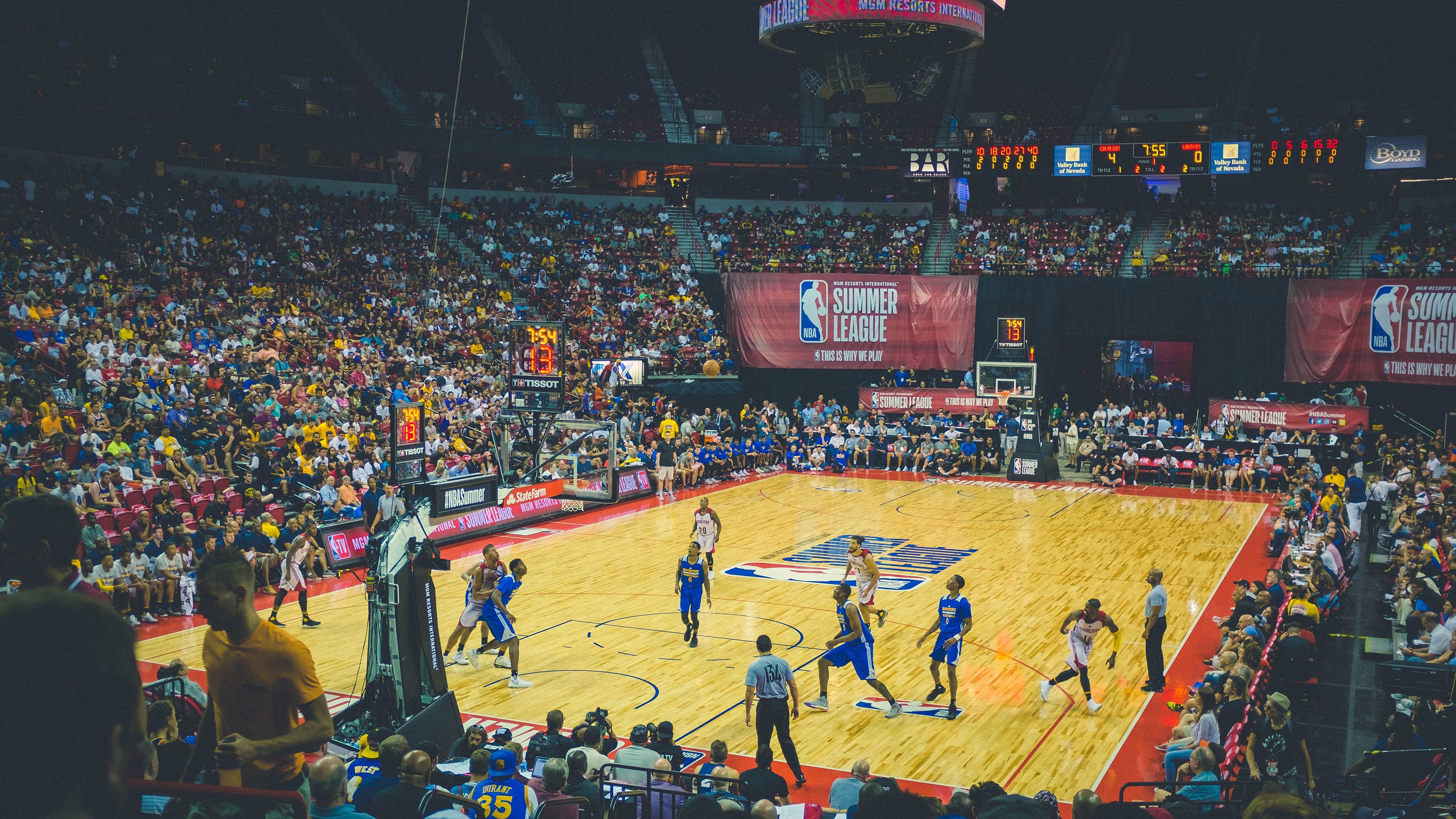 拼搏的身影构筑中国篮球未来,谈谈中国篮球未来发展走向