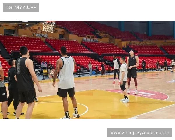 北京首钢强化训练备战下半季，首钢训练基地